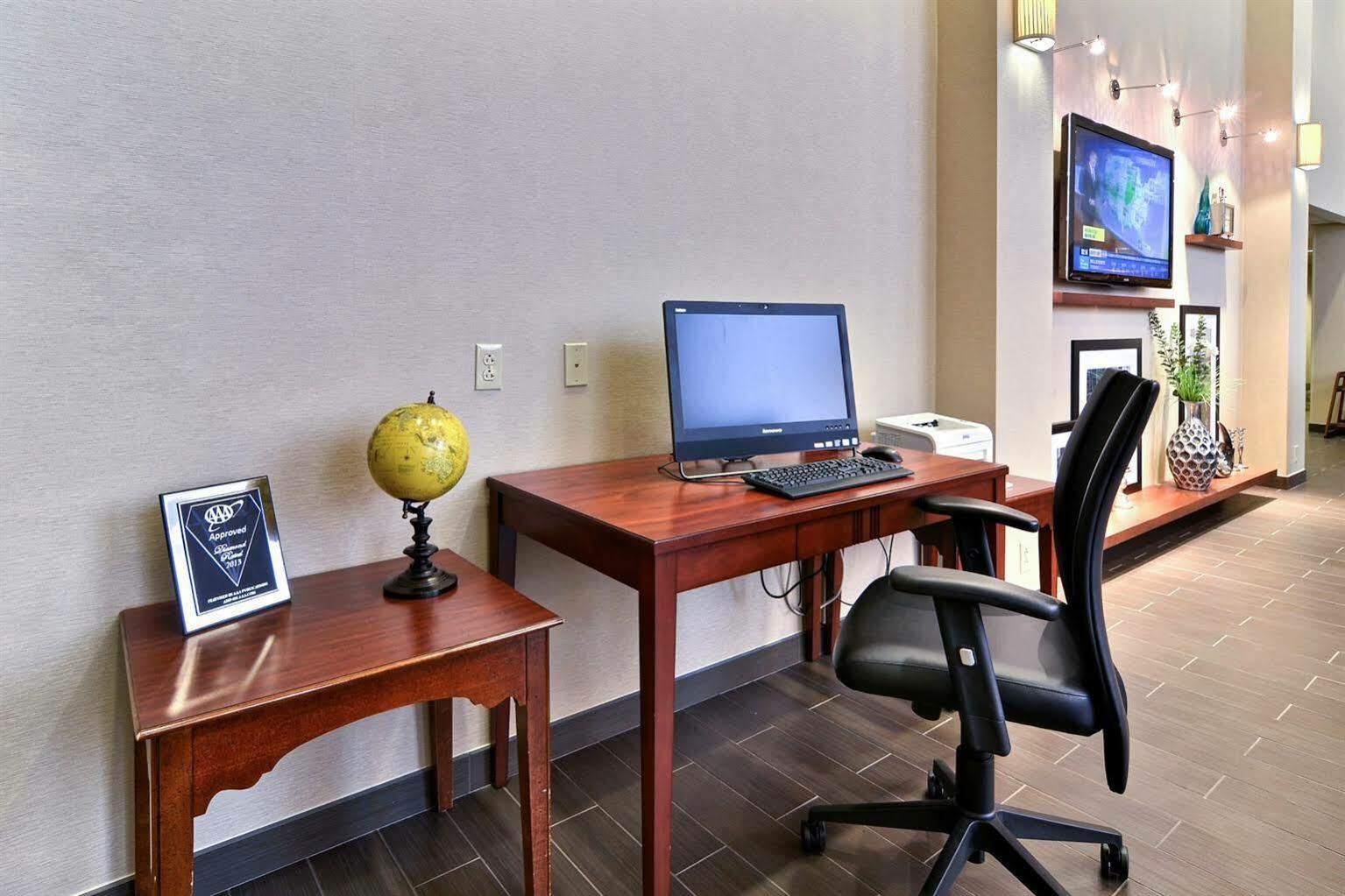 Hampton Inn & Suites State College At Williamsburg Square Luaran gambar